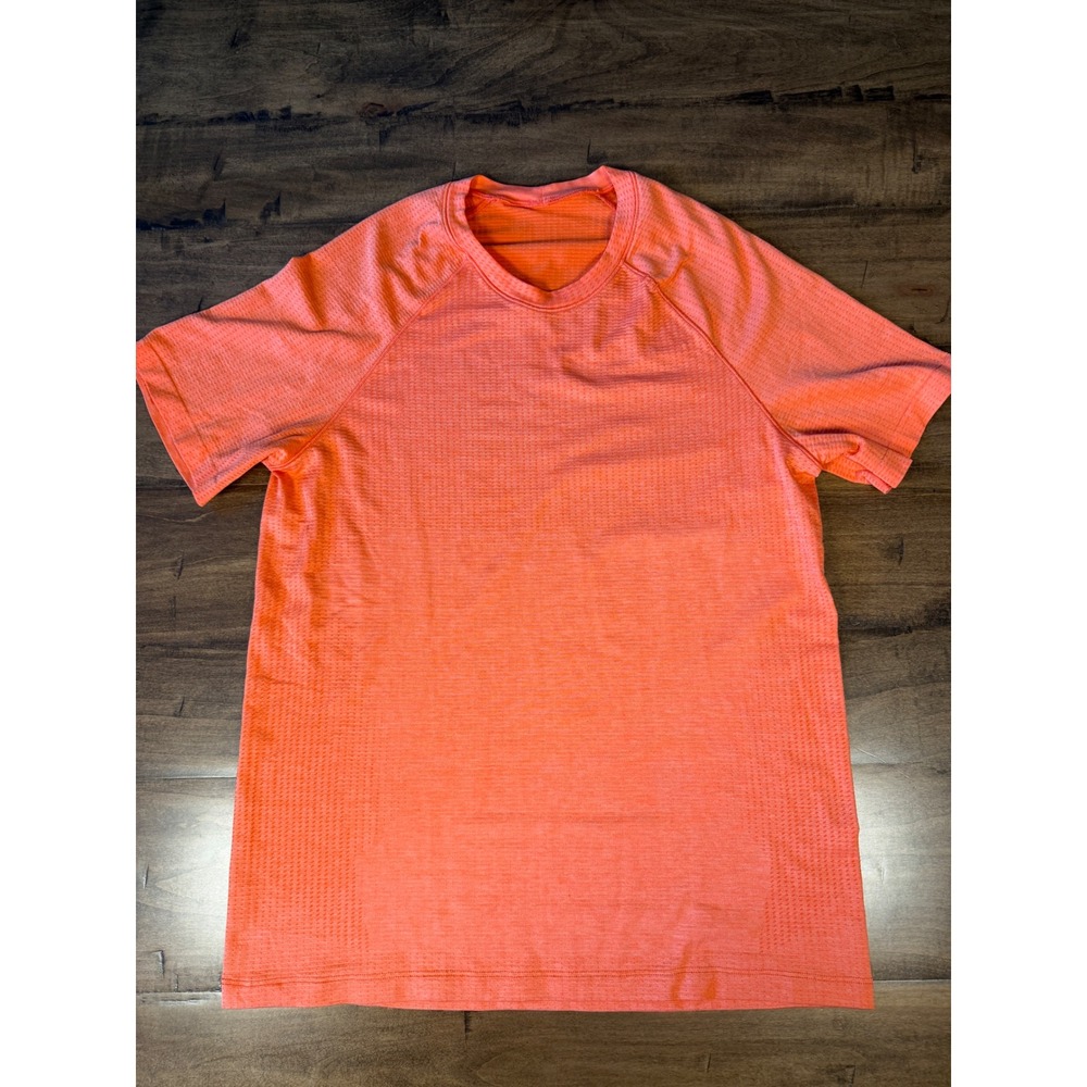 Lululemon Metal Vent Tech Short Sleeve Orange Heather Mens Training Tee Med